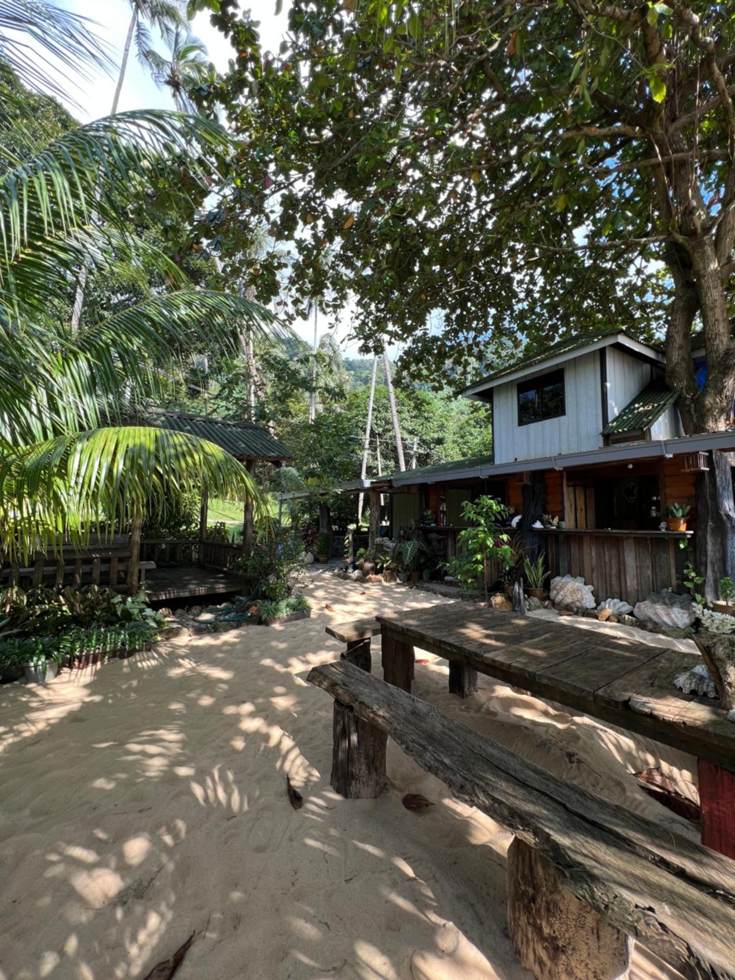 Beach House Kampung Genting 외부 사진