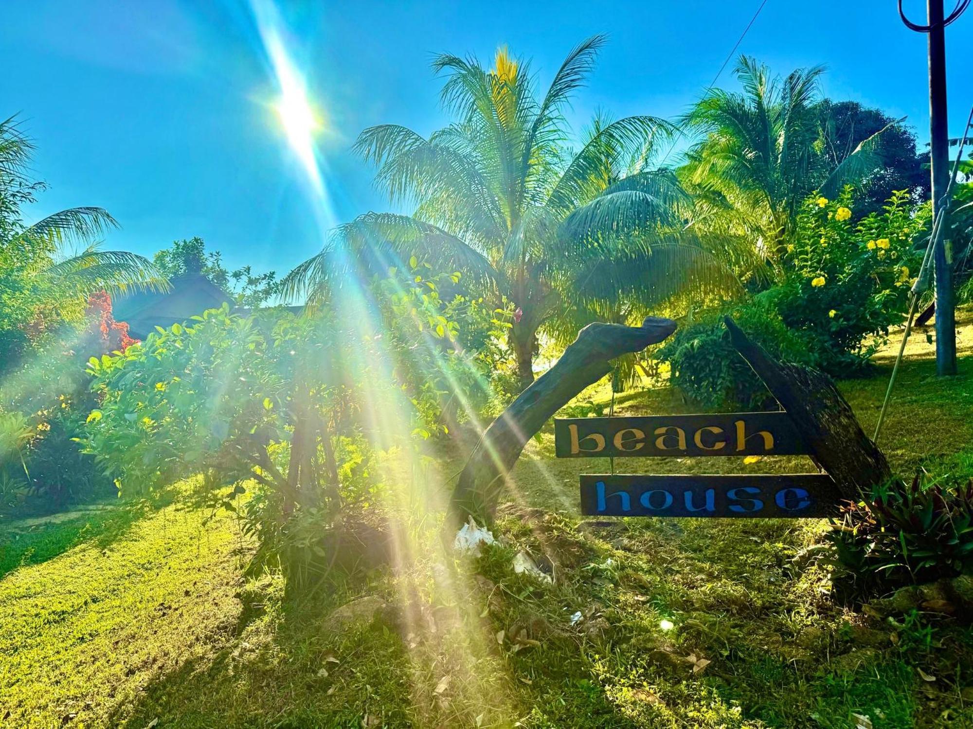 Beach House Kampung Genting 외부 사진